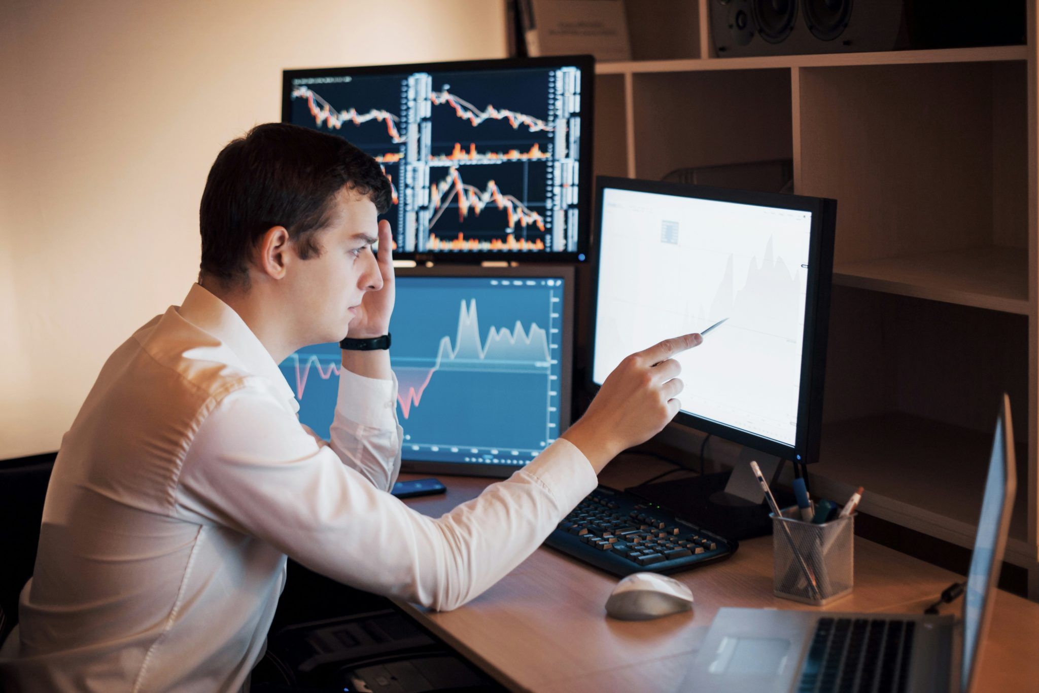 Essentials of Robot Trading in Forex