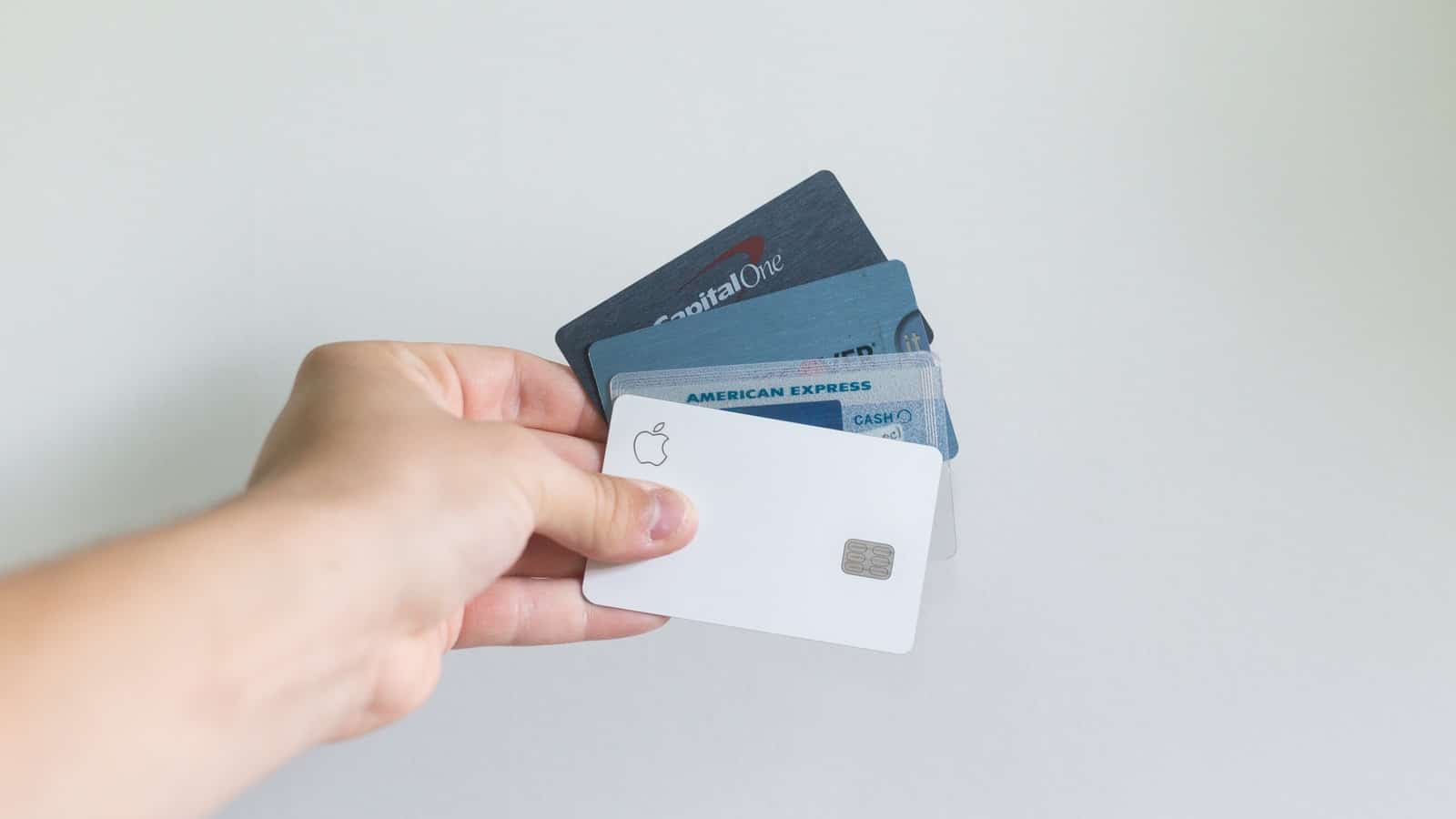 Cartão magnético branco e azul